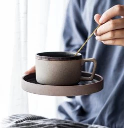 House Of Husk® Keramieke Kop En Schotel Set - Koffiekopjes - Theemokken - Koffiemokken - 250 Ml - Bruin Aardewerk -Kook Verkoop 1161x1200 1