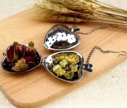 Merkloos RVS Thee Ei Hartje | Theefilter Mannetje | Losse Theezeef | Kruidenhart | Zeef | Tang | Infuser | Thee Ei | RVS | 1 Stuks -Kook Verkoop 1200x1023