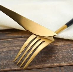 Timmers Trading Bestekset 6 Persoons - Gouden Bestek - Bestekset Goud 24 Delig - Vaatwasserbestendig 20 Timmers Trading Bestekset 6 Persoons - Gouden Bestek - Bestekset Goud 24 Delig - Vaatwasserbestendig -Kook Verkoop 1200x1182 8