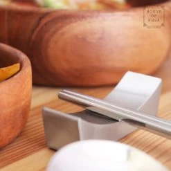 House Of Husk 1 Persoons Chopstick Lepel Set - 1 Paar Metalen Koreaanse Eetstokjes - Inclusief Eetlepel En Houder - RVS - Metaal - Eetstokjes - Koreaans - Vaatwasserbestendig - Sushi Chopsticks - Noodles - Zilver -Kook Verkoop 1200x1200 1552
