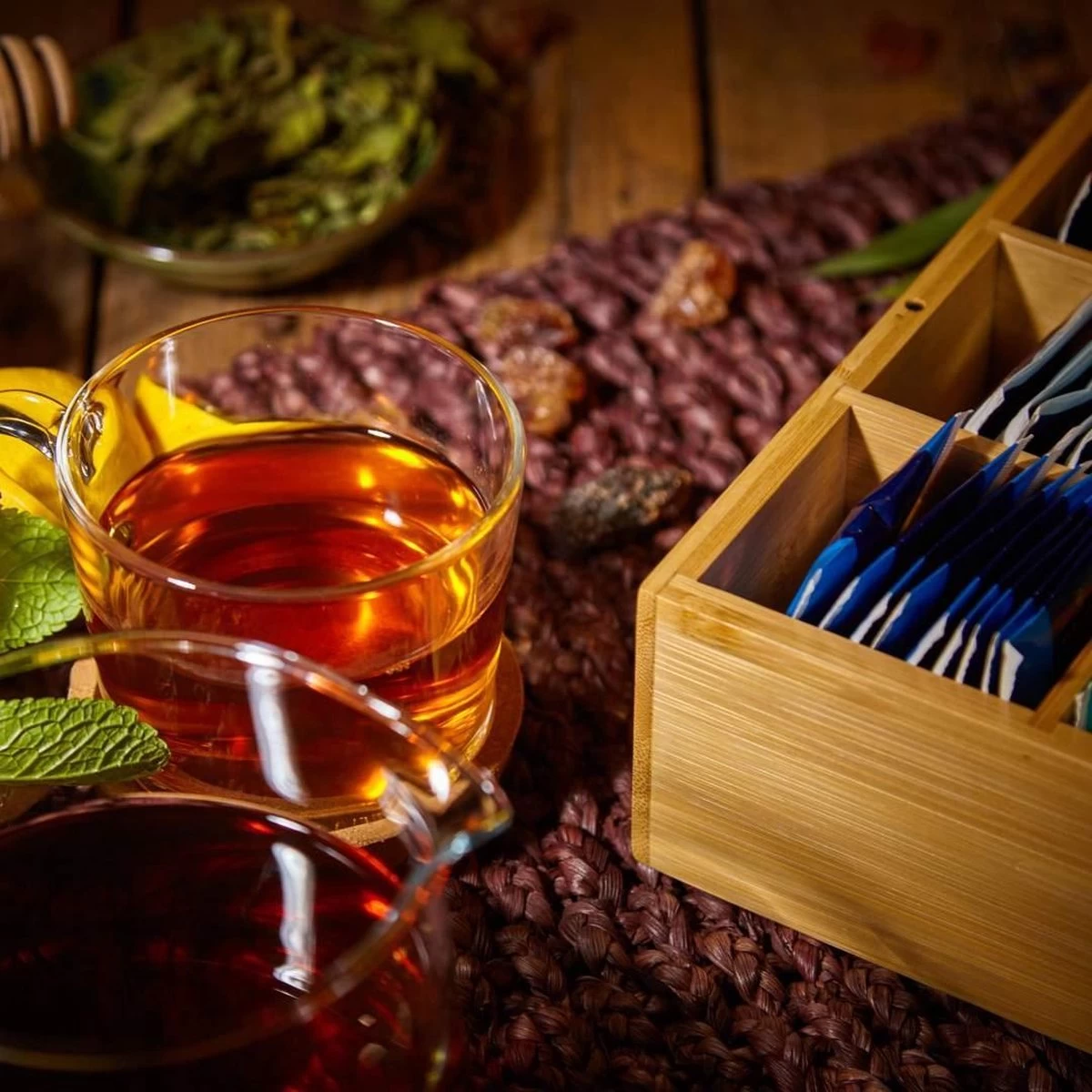 Bambuswald© Houten Theedoos Met 6 Vakken Gemaakt Van 100% Duurzame Bamboe 8 Bambuswald© Houten Theedoos Met 6 Vakken Gemaakt Van 100% Duurzame Bamboe - Afbeelding 6