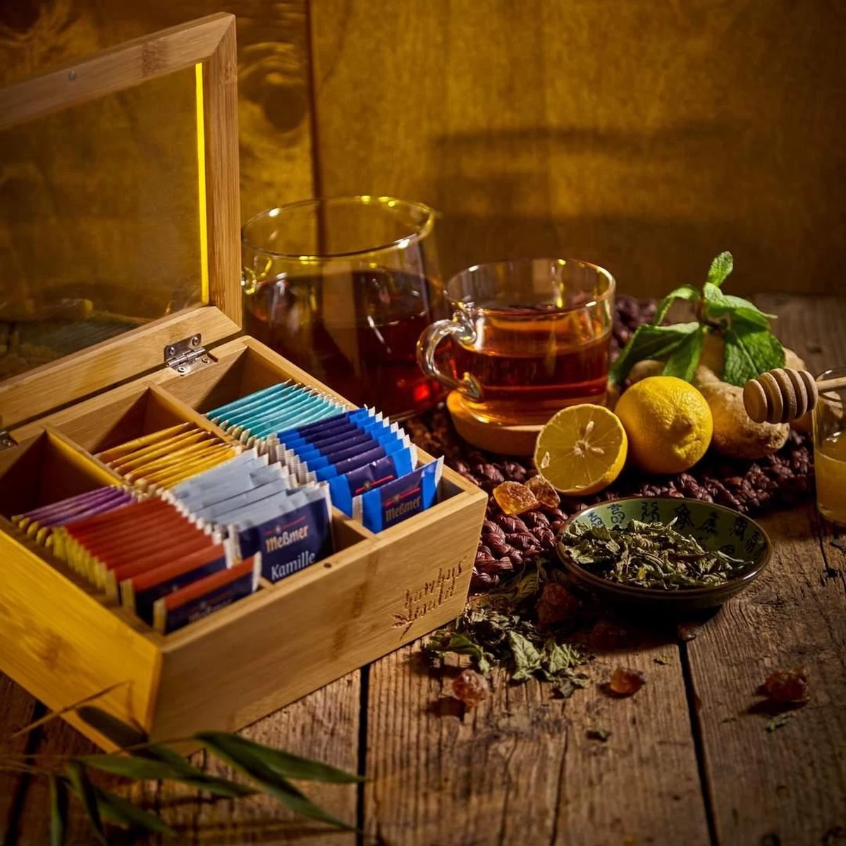 Bambuswald© Houten Theedoos Met 6 Vakken Gemaakt Van 100% Duurzame Bamboe 11 Bambuswald© Houten Theedoos Met 6 Vakken Gemaakt Van 100% Duurzame Bamboe - Afbeelding 9