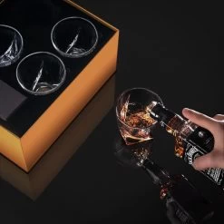 BarDeluxe® Whiskey Glazen - Whiskey Set - 4 Stuks - Whiskeyglazen - Whiskey Cadeauset - Handgemaakt - 100% Kristal - Whiskey Gift Set - Inclusief Unieke IJsblokjesvorm & Luxe Bewaardoos -Kook Verkoop 1200x1200 1880