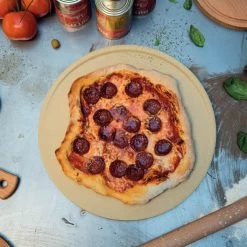 Boska Pizzasteen Deluxe L - Voor Oven & BBQ - Knapperige Pizza's - Ø 35 Cm - BBQ Accessoires 23 Boska Pizzasteen Deluxe L - Voor Oven & BBQ - Knapperige Pizza's - Ø 35 Cm - BBQ Accessoires -Kook Verkoop 1200x1200 234