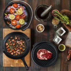 Dutch Mountains Gietijzeren Pannenset 7-delig - Dutch Oven – Braadpan - Grillpan - Hapjespan - Kookset In Houten Transportkist - Deksellifter - Brander -Kook Verkoop 1200x1200 334