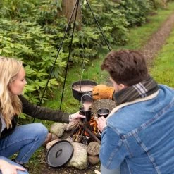 Esschert Design - Driepoot Met Ketting - Haardvuur Accessoires - Staal - Zwart -Kook Verkoop 1200x1200 475