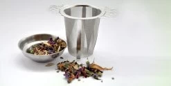 Theefilter RVS - Theezeef Losse Thee Voor Kop Of Hele Pot Met Houder En Lekbakje 11 Theefilter RVS - Theezeef Losse Thee Voor Kop Of Hele Pot Met Houder En Lekbakje -Kook Verkoop 1200x601 1