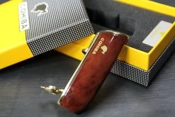 Cohiba® Sigarenaansteker - Sigarenboor - Sigaren - Sigaar - Cohiba Aansteker - Sigarenboor - Sigaren Accessoires - Sigarenknipper - Sigaar Aansteker - Cohiba - Incl. Luxe Geschenkdoos - Rood -Kook Verkoop 1200x800 1