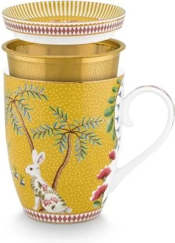 Pip Studio La Majorelle Yellow - Theeset - Porselein - Mok + Theezeef + Theetip - Porselein - 350ml - Geel Servies - Pasen - Konijn -Kook Verkoop 864x1200 3